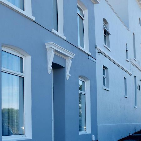 One Caprera Guest House Plymouth Esterno foto
