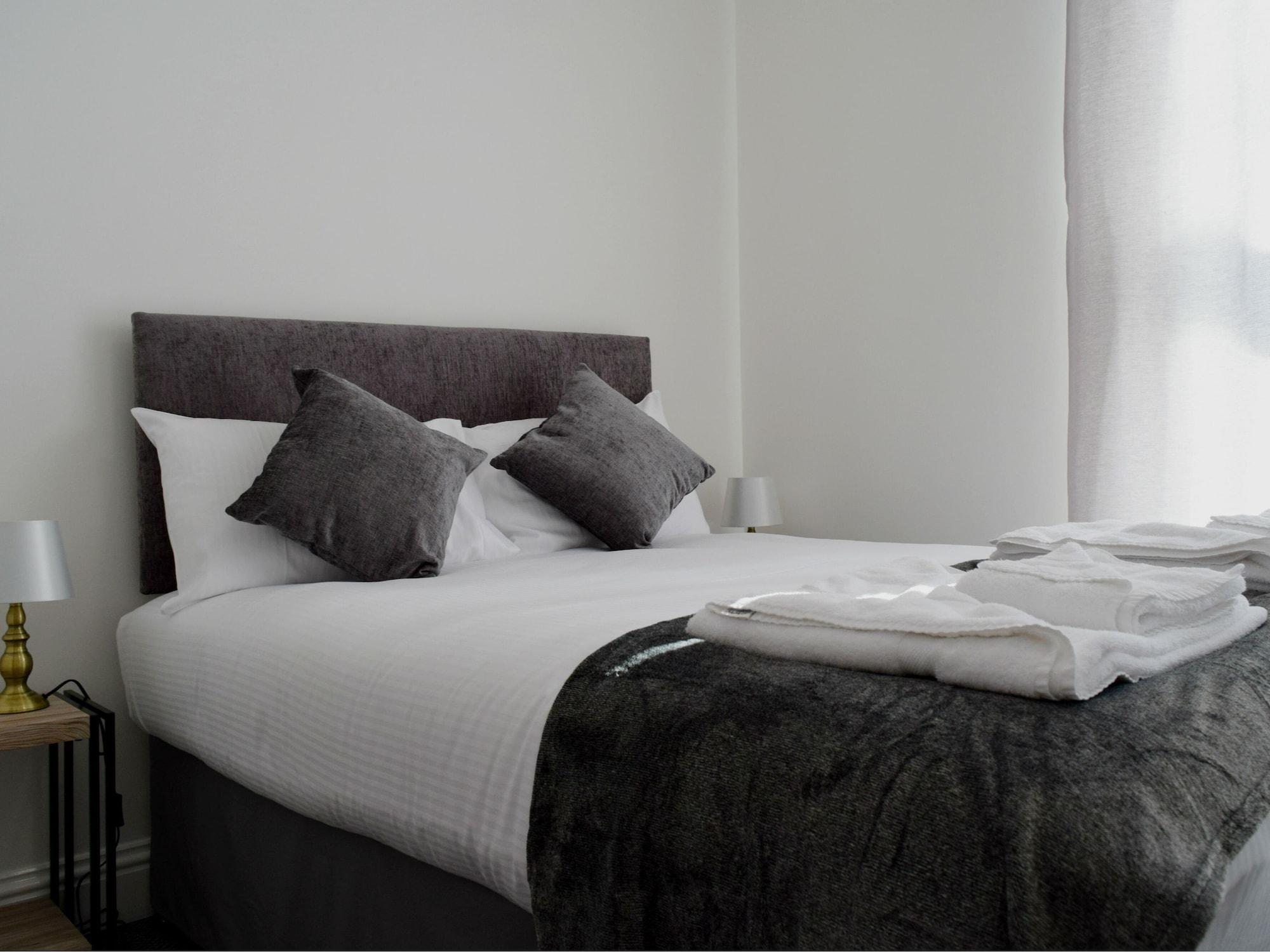 One Caprera Guest House Plymouth Esterno foto